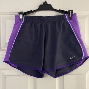 💜Nike women’s dri-fit shorts